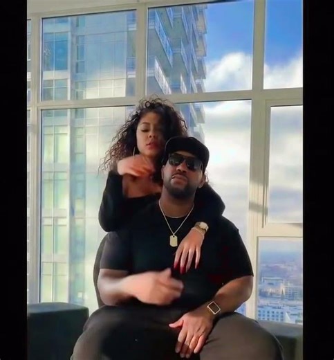 Rolondo Rich -BlueFaces the New Street athem to Getting money out here in a Recession