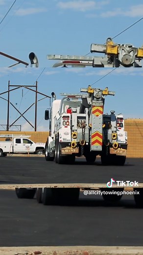 All City Towing is your one-stop shop for all your towing and transportation needs, including heavy-duty towing! We have the experience and equipment to safely tow any vehicle, regardless of size or weight. #towing #allcity #phoenix #arizona #heavyduty #recovery