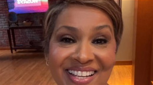 Annual prom couture closet giveaway event