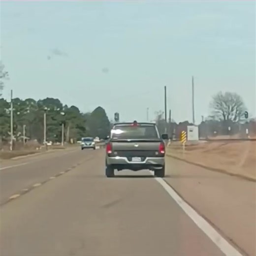 Tuckerman Police Chief JR Moody needs to learn how to drive! Is he drinking and driving AGAIN or is he just distracted and swerving all over the place? Anyone else would have been pulled over and breathalyzed! | Strange Jackson County