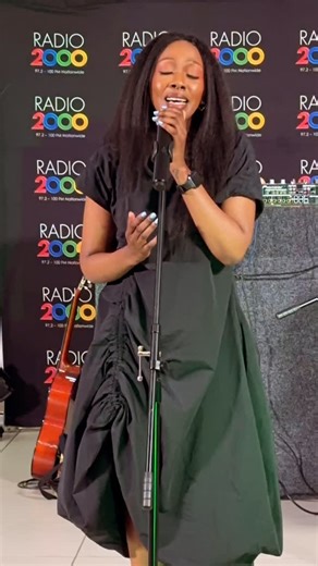 🎙️ Leomile LIVE on #DCUnplugged #UnpluggedRoadToJoyOffJazz #TheDriveConnection with Paul Mnisi, Isaac Gampu 📹Live Performance : https://shorturl.at/ogQpz 🗓️ 26–28 September 2025 (Yes, an extra day of jazz magic!) 📍 Sandton Convention Centre 🎟️ https://www.ticketmaster.co.za/.../standard-bank.../1289173 📌 #MBIRAStage Powered by RADIO2000🔥🎶 #SBJOJTURNS25 #TakeMeThere #sbjoj #IheARTJazz💫 @joyofjazz_ @leomile_ | Radio 2000