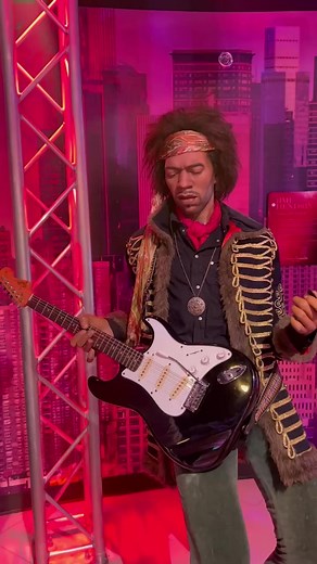 Go behind the scenes with Miss Universe Sheynnis Palacios on her visit to the iconic wax museum in NYC! | Miss Universe