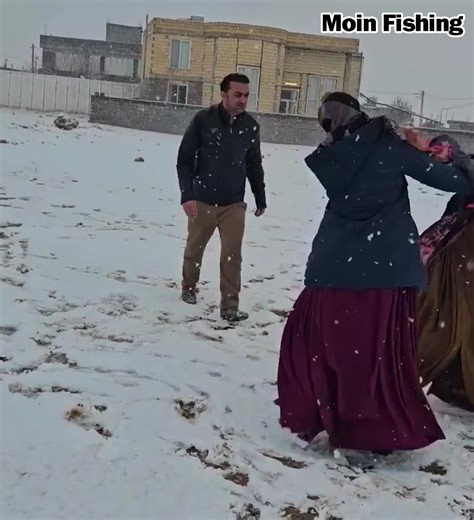 Birth of Happiness 👶🏠 The husband and first wife share a joyful moment of new life | Moin Fishing