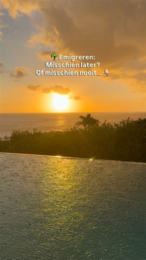 Linda Bosscher on Instagram: "✨Vijf jaar geleden had ik dit nooit bedacht. Niet dat we zouden emigreren, niet dat we op Curaçao 🇨🇼 zouden wonen en al helemaal niet dat dit ons leven zou worden. Het idee leefde niet per se bij ons, maar we stelden ons wel steeds vaker dezelfde vraag 👉🏻is dit het nou? Vijf maanden later zaten we in het vliegtuig voor wat bedoeld was als zes maanden Curaçao. 🥭 Wat me nu opvalt, is hoeveel mensen ik spreek die zeggen: had ik maar. Of: ik wilde ooit, maar… Dat z