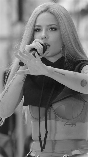 motivation hustling on Instagram: "Follow @motivation_hustling for more . . . . . . . #motivationalspeaking #motivations #motivationvideos #motivationalquotesoftheday #motivationalvideos #entrepreneurstyle #hustlernation #motivationvideo #entrepreneurwomen #motivationtuesday #entrepreneurher #motivation💯 #motivationnation #sidehustler #hustlermowers #hustlersmovie #motivationmafia #hustlersambition#sadreels ? #selflove #sadvideos #instagood #viral #reel #inspirationalquotes #inspiringquo