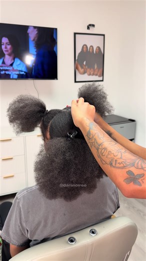 Knotless Braids Tutorial: Medium Style with Curls