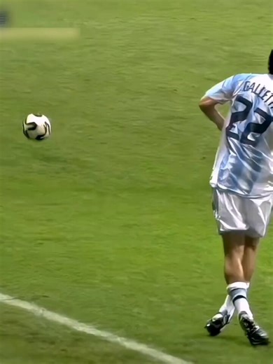 Dios, ustedes entiende que algunos eramos NIÑOS cuando pasaba esto. Antes nos habían ganado la Copa América en Perú por penales, por eliminatorias nos metieron 3 de penal (!) y faltaba la Copa América del 2007.