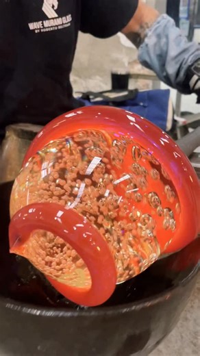 Meet Vortex 🌀 The decor which doesn’t sit quietly. It owns the space. Light bends around it, colour moves inside it, and somehow it feels both ancient and new. Hand-sculpted in Murano by Valter, Marco, and our team, this piece is all strength and precision. The sommerso and optic mold techniques trap air and colour deep inside the glass, twisting it into slow motion. Every bubble, every curve, every turn of the rod leaves its mark. Up close it feels light and alive. From across the room it feel