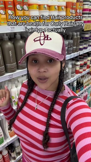 Choosing Healthy Products for Curly Hair