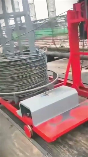 the process of rolling fence wire with a machine #shorts