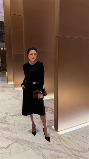 The best setting powders for every skin type! Drop your fave powder in the comments so I can try it out! 💛 • #makeup #makeuptips #settingpowder #makeupartist #beauty | Nina Ubhi - International Make Up Artist