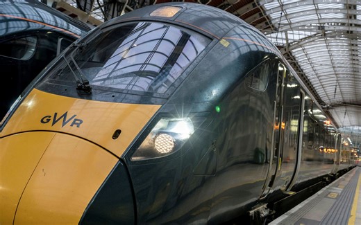 英国大西部铁路日立Class800动车组 降弓切换V12柴油发电机