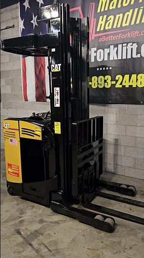 #D21832 LOW HOUR 2010 CAT 4K Stand-up narrow aisle single reach forklift