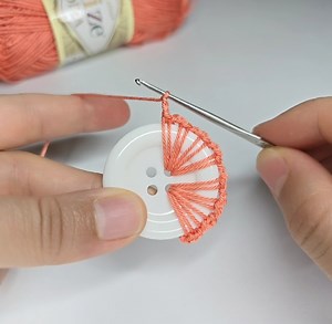 223K views · 1.7K reactions | ❤️Don't throw away your old buttons,look at this beautiful idea #Angel_crochet_the_best #tutorial #yarn #explore #crochet | Angel crochet | Facebook