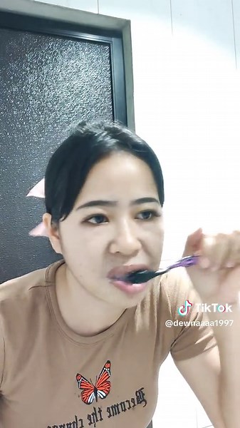 TMJ Treatment Journey: First Day with Splint