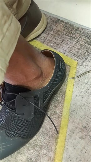 📌Size Reduce only P50.00 a Pair Location: Gaborone North Gate Mall opposite Sebele mall shop 7 Mall o ha Fire department 🚒 🤳 75 351 120 | The Menders Shoe Repair