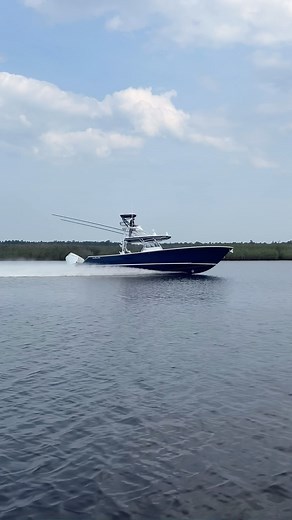 Turnin’ and burnin’ #v41 #valhallaboatworks #vbw | Valhalla Boatworks