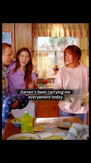 Movie Vibbes on Instagram: "The Middle 🎥📹📸📷 The Middle is a warm, relatable family comedy that follows the Heck family as they navigate everyday life in small-town Indiana. Frankie Heck, an overwhelmed but determined mother, and her laid-back husband Mike try their best to raise three very different children. Axl is lazy and sarcastic, Sue is endlessly optimistic despite constant failures, and Brick is intelligent, quirky, and socially awkward. Each episode highlights ordinary struggles like