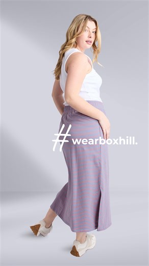 Every step feels lighter in the 𝗘𝗹𝗺 𝗧𝗿𝗮𝘃𝗲𝗹 𝗦𝗸𝗶𝗿𝘁 𝗶𝗻 𝗕𝗹𝘂𝗲 𝗦𝗵𝗮𝗱𝗼𝘄 𝗮𝗻𝗱 𝗦𝘂𝗴𝗮𝗿 𝗖𝗼𝗿𝗮𝗹 𝗦𝘁𝗿𝗶𝗽𝗲, perfect for chasing sunshine and city vibes. 👉 boxhill.link/elm-fbr 💕 #WearBoxHill #nzfashion | Boxhill