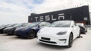 Tesla Asked to Recall 158,000 Vehicles Over Flash Memory Failure