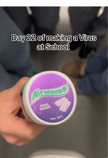 Day 22: yelly strow #boringatschool #school #virus #virusatschool #arwaves