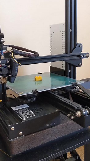 Conveyor belt 3D printers can make one part after another without someone needing to scrape off the build tray. #3dprinting