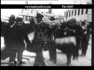 U.S.A. Immigrants arrive at Baltimore, 1900's. Film 90485