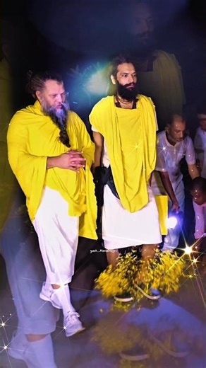 पूज्य प्यारे महाराज श्री के संग पूज्य नवल नागरी श्री बाबा 💕