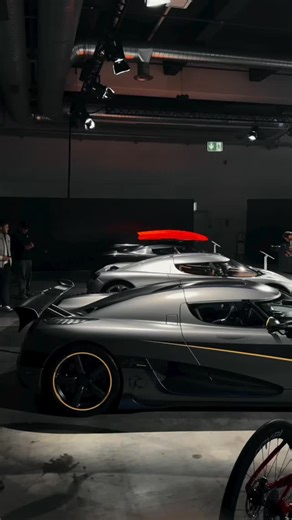 𝗷𝗲𝘀𝗸𝗼 𝘀𝗽𝗼𝘁𝘀 on Instagram: "Koenigsegg CCX and Agera hypercars redefine extreme performance, with the CCX introducing a feather-light carbon chassis, raw twin-supercharged V8 brutality, and record-breaking aero focus, while the Agera evolved that foundation with advanced aerodynamics, a bi-turbo V8 pushing insane power, revolutionary flex-fuel capability, and engineering precision that transformed it into a world-record machine known for its balance of savage acceleration, stability, an