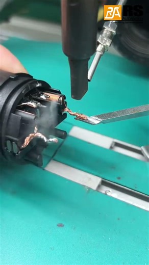 Semi-automatic Intelligent Soldering Machine (with Temperature Monitor)