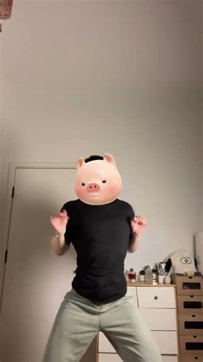 Jingle Jingle Horn Dance Challenge: Feel the Beat with TLL