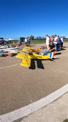 13K views · 193 reactions | RC Planes - Lots of beautiful big airplanes all gathered together #rchobby #rcplanes #rcsirplanes #rc #party #rcjets #rcrace #rcplane | RC Reporter | Facebook