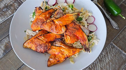 10-minute crispy salmon collars with quick and flavorful seafood recipe