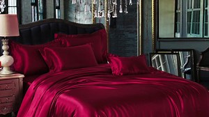 I’m an interior designer & people make the same ten mistakes in their bedrooms