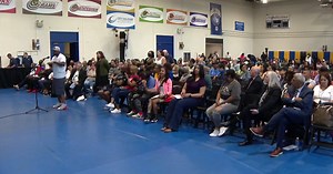 Townhall on plan for migrants at Daley College gets heated