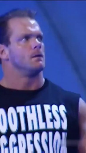 ‏كريس بنوا ضد تنساي ٢٠٠٣ Chris benoit vs A Train Tensai 2003