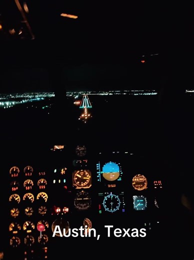 Falcon 50, Landing at Austin International Airport, Texas