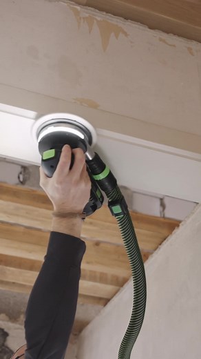 Festool on Instagram: "No plug socket? No problem! 🔋✨⁣ ⁣ The ETSC 2 cordless eccentric sander gives you total freedom with its powerful 4.0 Ah battery, compatible with your 18V Festool machines.⁣ ⁣ 🔁 18V system – easy battery swaps⁣ 💡 LED ring – reveals imperfections instantly⁣ 🛠 Cordless power – no cables, just smooth sanding⁣ ⁣ What's your favorite feature of the ETSC 2? 💬⁣ ⁣ #festool #ETSC2 #sanding⁣"
