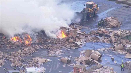 Plume of smoke blows over I-70 after fire breaks out in Denver