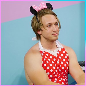 795K views · 3.9K reactions | If the Walt Disney Company is seeing this, please don't sue us. | Smosh Games | Facebook