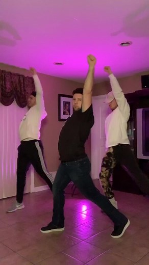 Yummy Dance Trend: UltraSmoothMoves