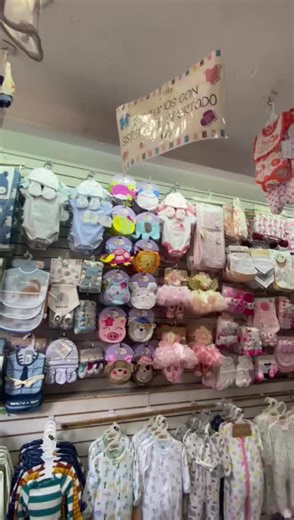Ropa y accesorios para bebés y niños, estamos ubicados en República de Uruguay 94, colonia centro, envíos a todo México, precios especiales para mayoristas.#mayoreo#regalosparabebe #baby #babyshower #emprender#modainfantil #mamás #cdmx