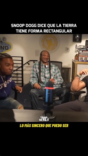 Trap World TV on Instagram: "#SnoopDogg dice que La Tierra es rectangular.🌍👀 ¿Que opinas?🤔 #TrapWorld Sigue nuestras playlists de Spotify.🎧 LINK EN BIO.🔗"