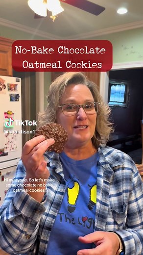 No-Bake Chocolate Oatmeal Cookies (one of my mom’s favorite recipes!) - #chocolate #cookies #dessert #quickrecipes #food