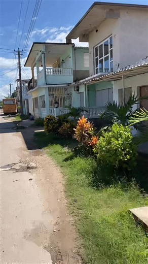 5.5K views · 213 reactions | Video por el barrio aeropuerto de Caibarién provincia de Villa Clara en Cuba 18-10-2025. | Humorista Alvarez Fernandez | Facebook