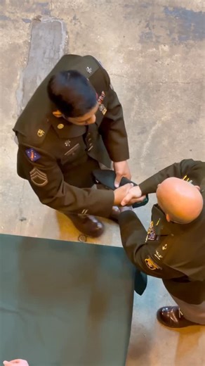 Special Warfare Center on Instagram: "#ICYMI Last week 172 newly-graduated Special Forces Soldiers proudly donned their #greenberets for the first time during a graduation and Regimental First Formation at the Crown Arena in Fayetteville. #SpecialForces #greenberets @goarmysof @usarmy @1stsfcommand @ussocom @usarmytradoc @u.s.armyswcs @armyspecialopscommand @t2com_hq"