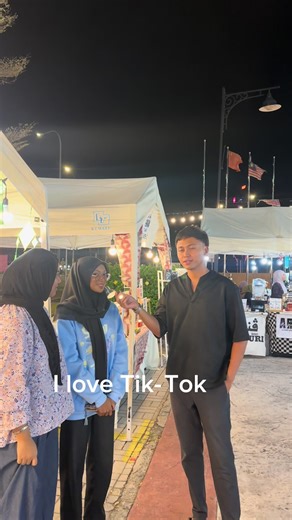 Exploring Lorong Pekan Souq: A TikTok Lover's Dream