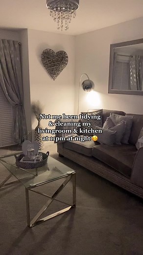 Couldn’t sleep, so now waking up to a tidy house! 🏡 goodnight tiktok x