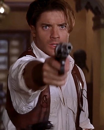 Did This “Mummy Thank You + Cat Scare” Scene in TheMummy Become Your Favorite Chaotic Fantasy Moment