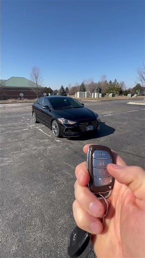 Keyless Entry Remote on the 2018 Hyundai Elantra Sport